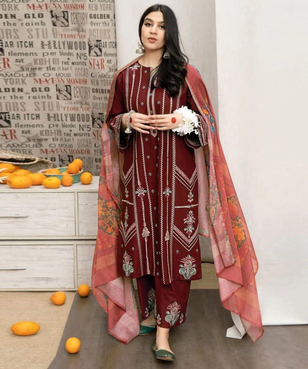 3 PCS WOMENS UNSTITCHED EMBROIDERED SUIT .