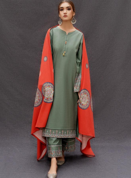 3 PCS WOMENS UNSTITCHED EMBROIDERED SUIT .