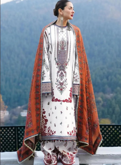 Luxury Gold Women’s 3PC Lawn Suits | Rangrez.pk