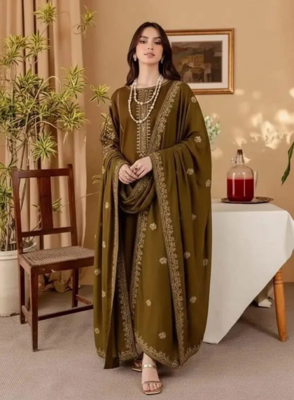 Zephyra Elite 3 Piece Women’s Collection | Rangrez.pk