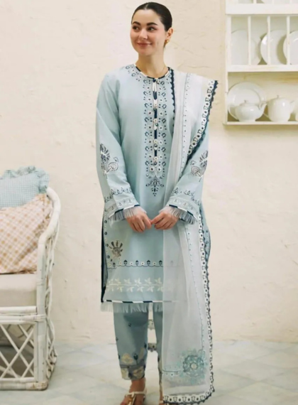 Alurelle Premium Embroidered Lawn Wear | Rangrez.pk