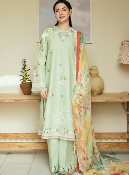 3 PCS WOMENS UNSTITCHED EMBROIDERED SUIT .