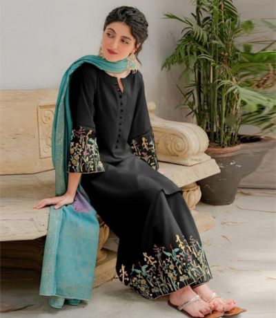 3 PCS WOMENS UNSTITCHED EMBROIDERED SUIT