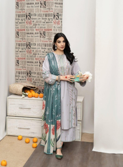 3 PCS WOMENS UNSTITCHED EMBROIDERED SUIT .